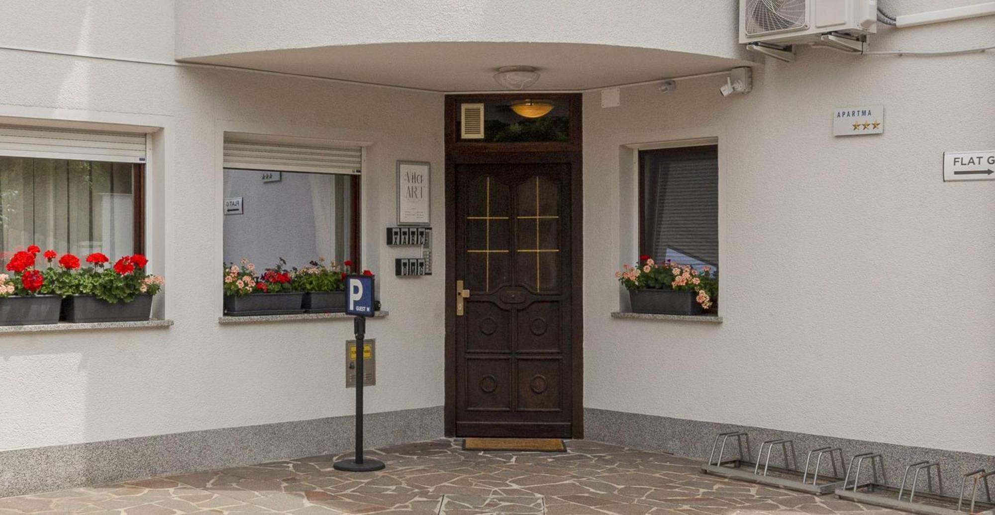 Vila Art Ljubljana Exteriör bild